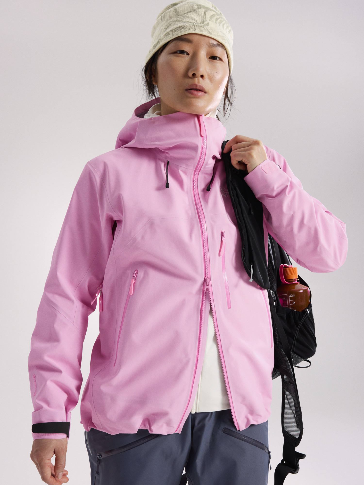 Beta SV Jacket Women's | Arc'teryx United States