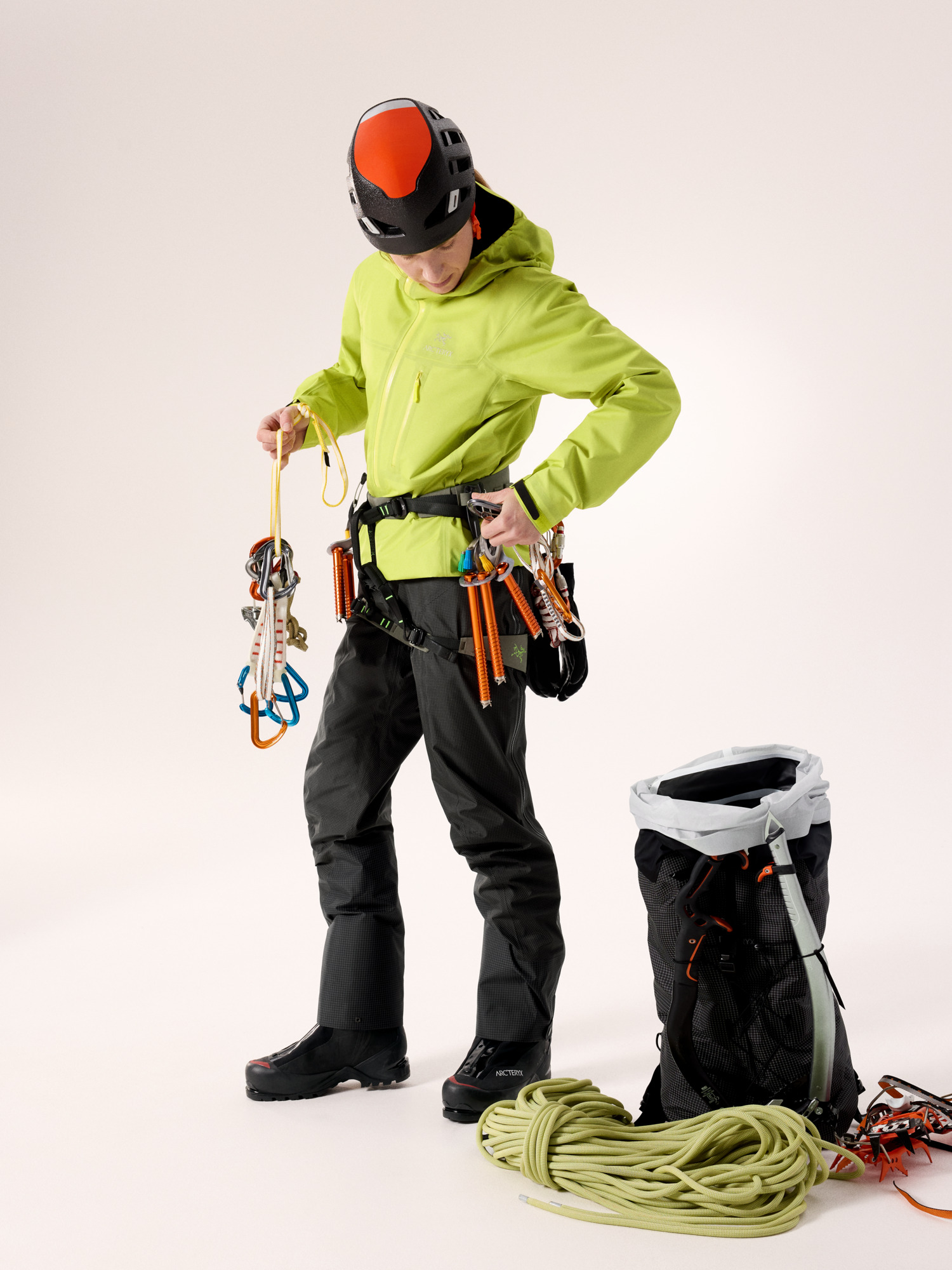 Alpha SL Anorak Women's | Arc'teryx Outlet