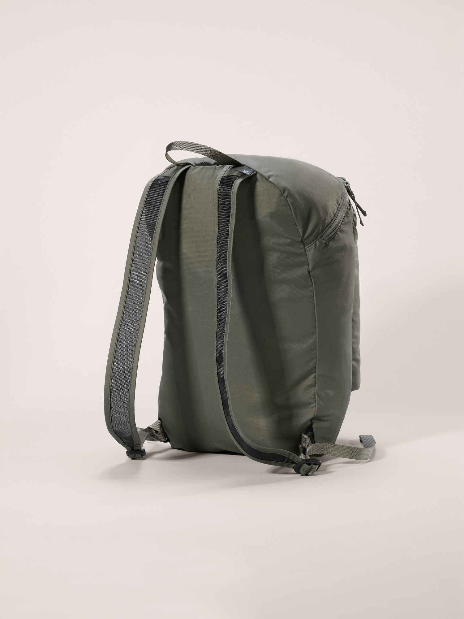Heliad 15 Backpack | Arc'teryx Canada