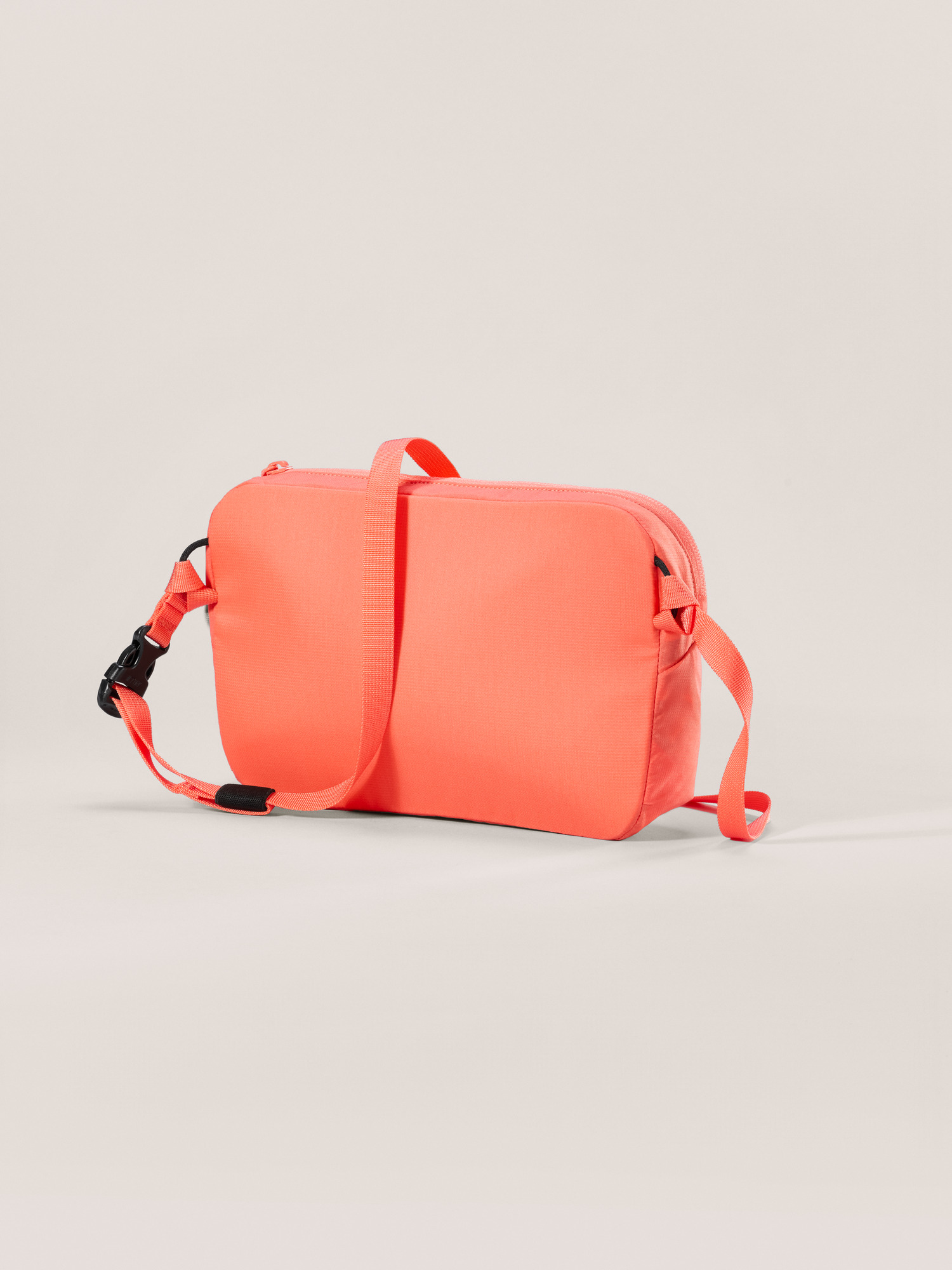 Heliad Crossbody Bag | Arc'teryx Austria