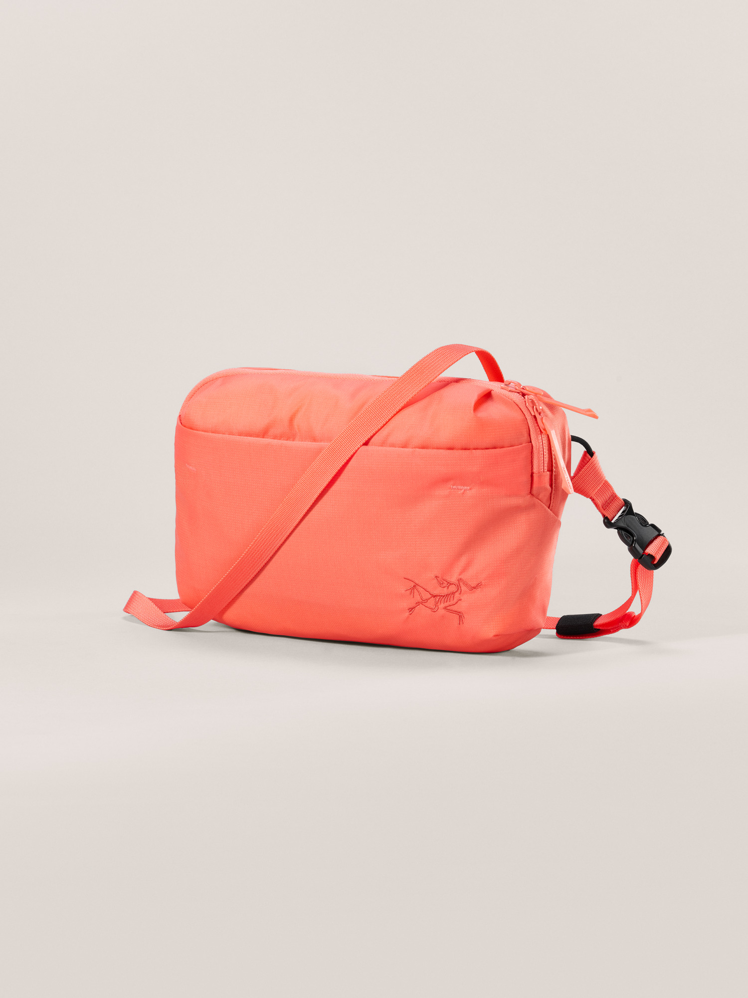Heliad Crossbody Bag | Arc'teryx Austria
