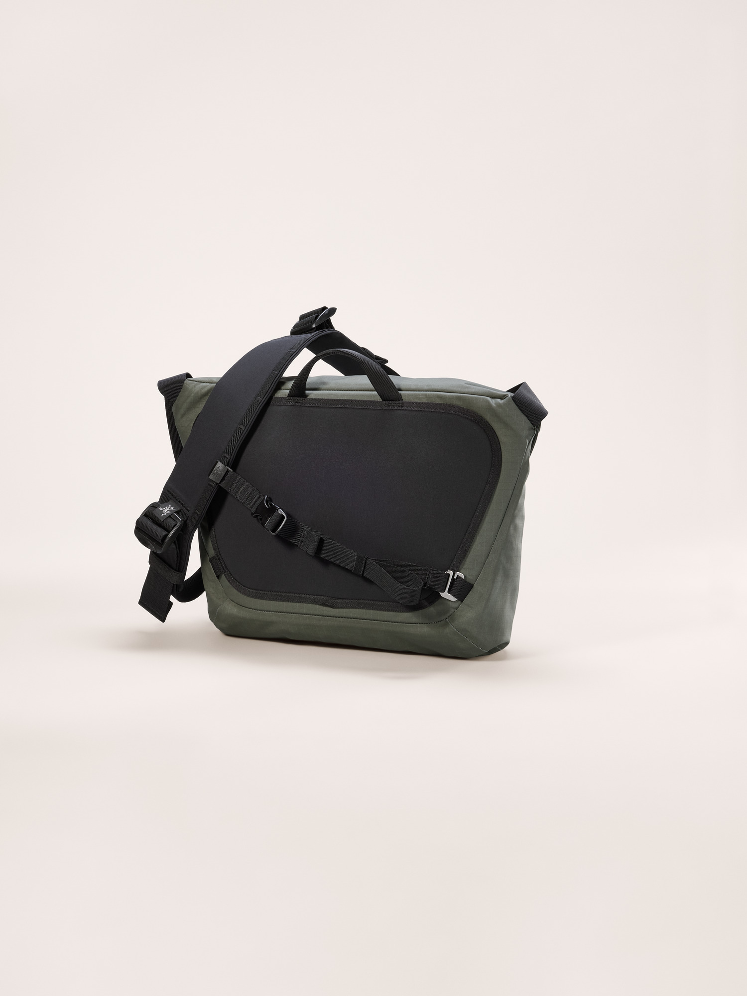 Granville 10 Courier Bag | Arc'teryx United States