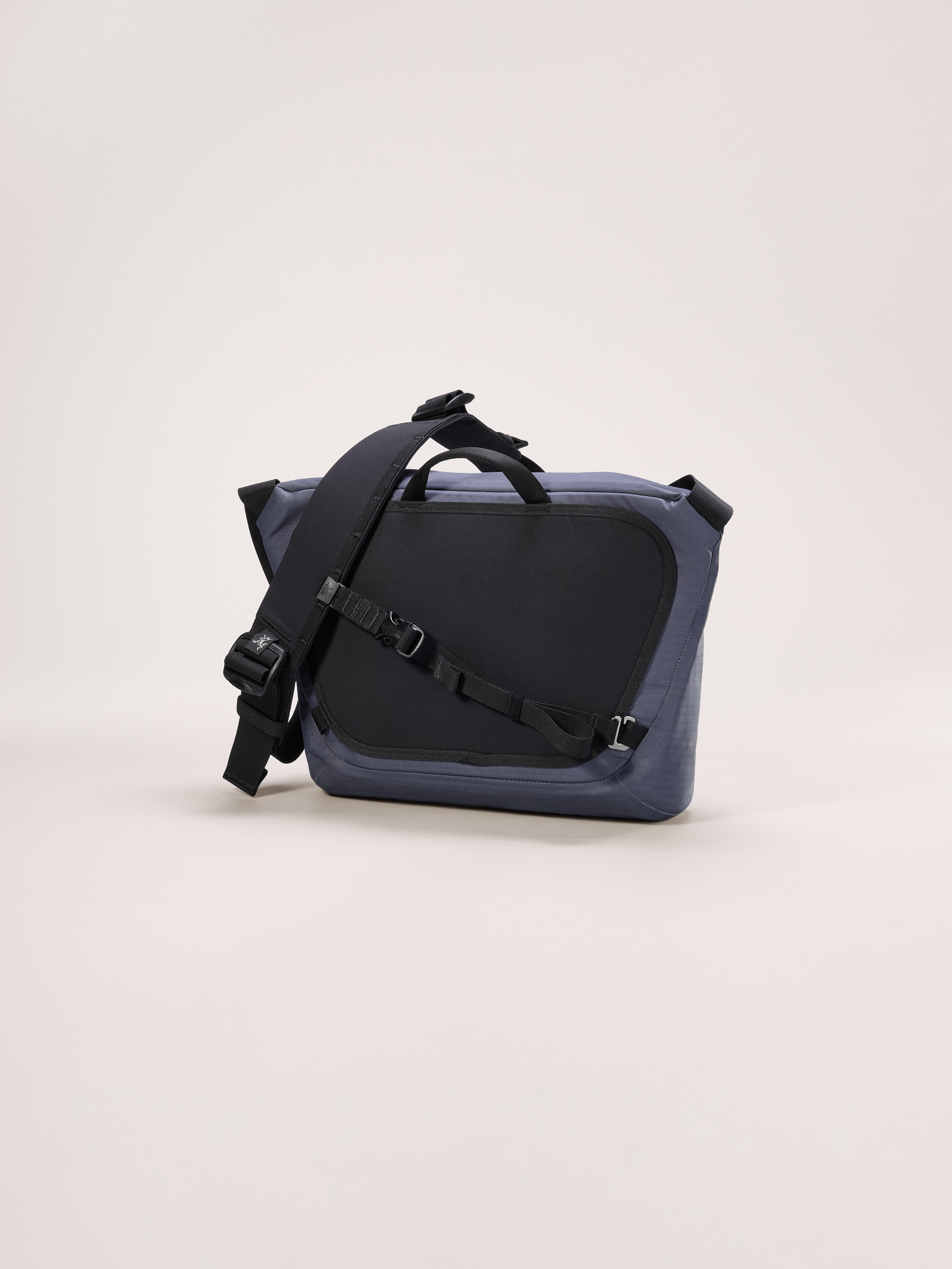Granville 10 Courier Bag | Arc'teryx United States