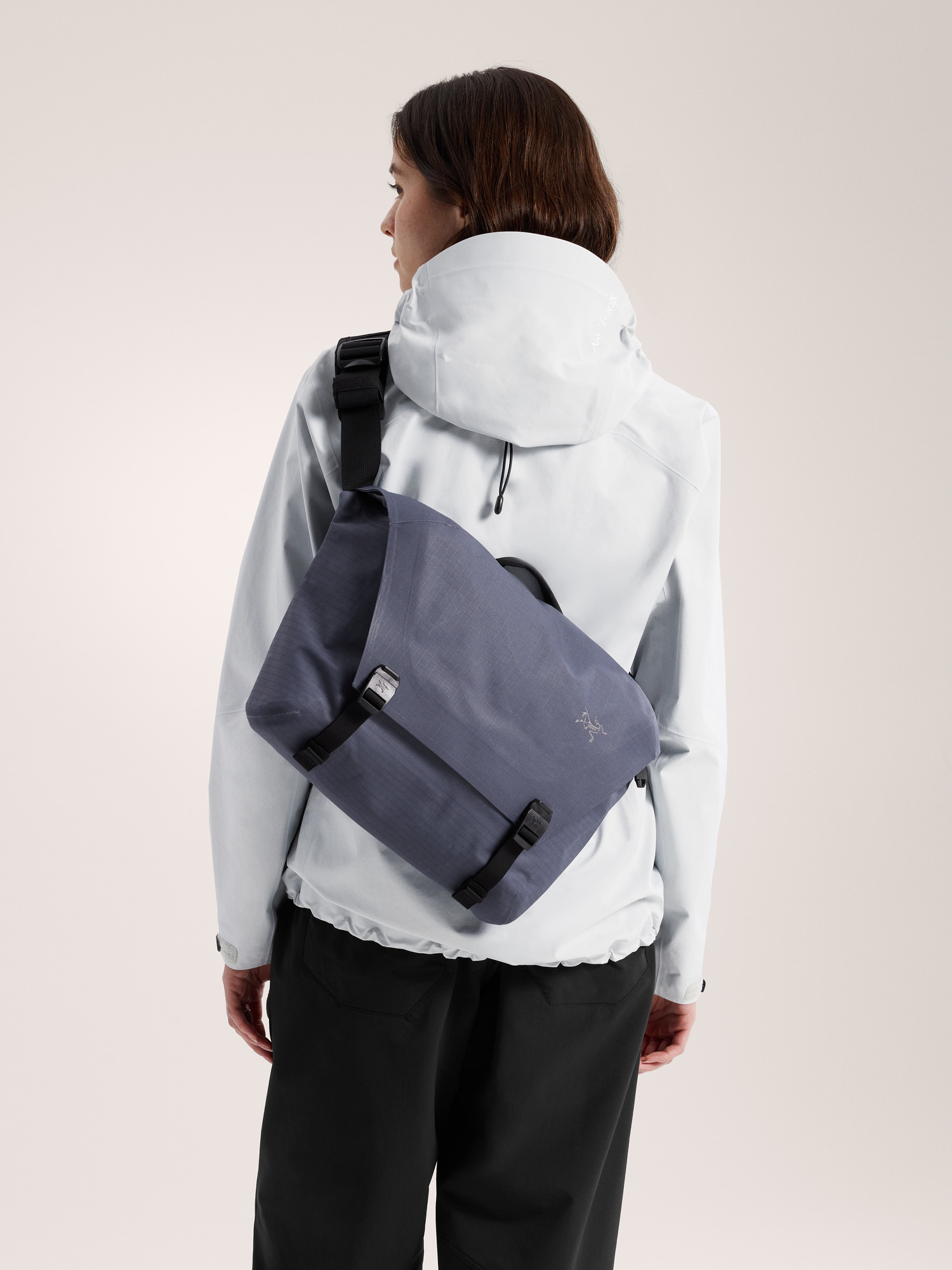 Granville 10 Courier Bag | Arc'teryx United States