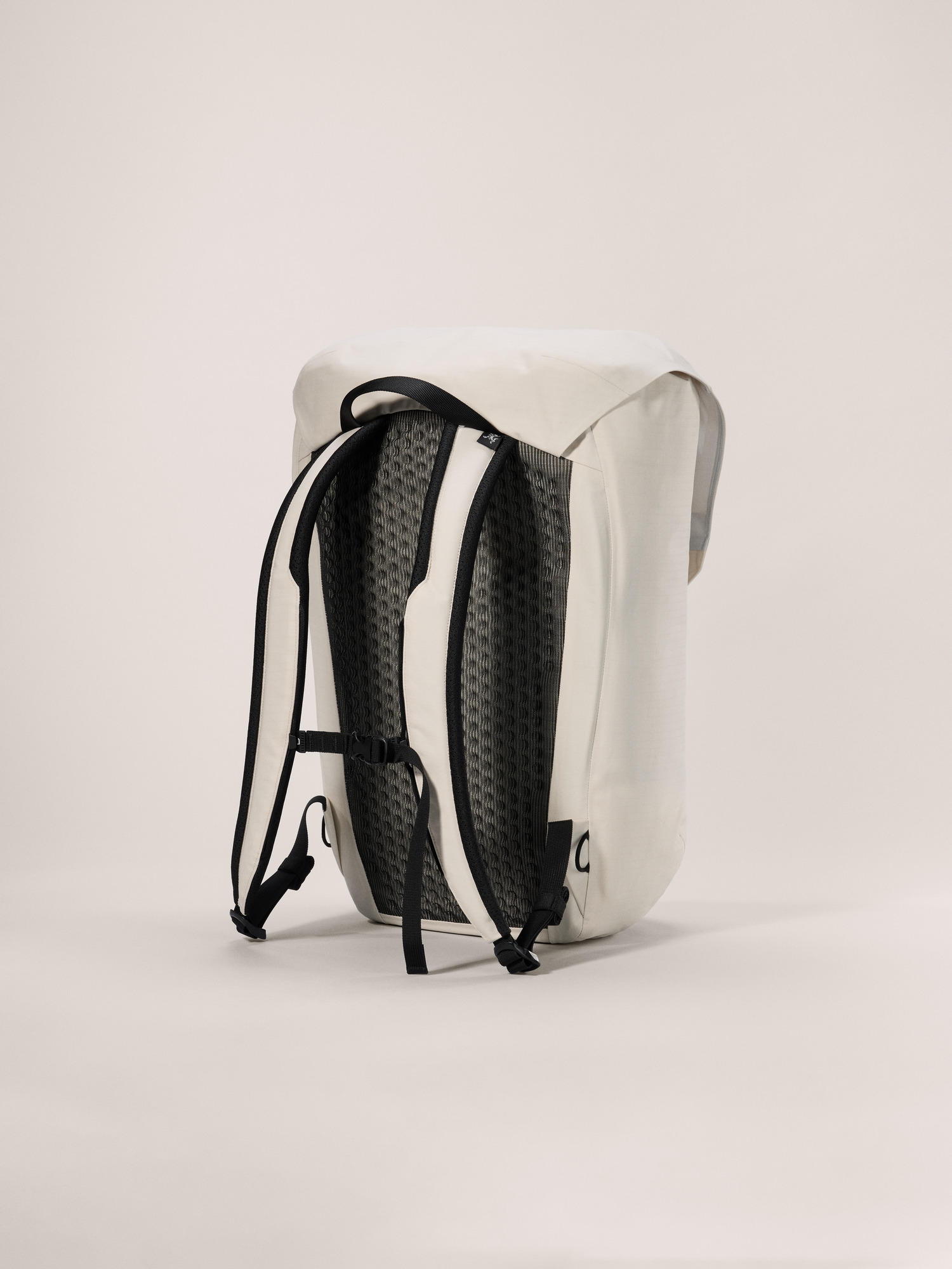 Granville 25 Backpack | Arc'teryx Canada