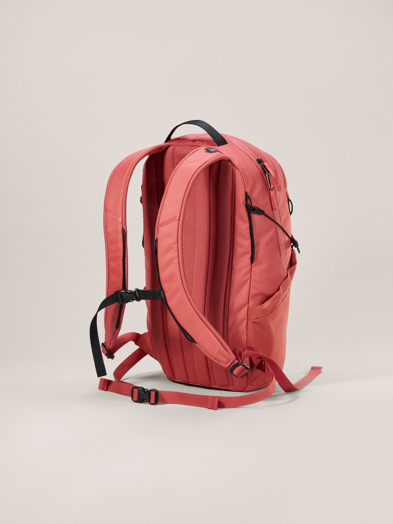 【タグ付き】ARC'TERYX Mantis 16 Backpack Mantis 16 Backpack | Arc'teryx Outlet