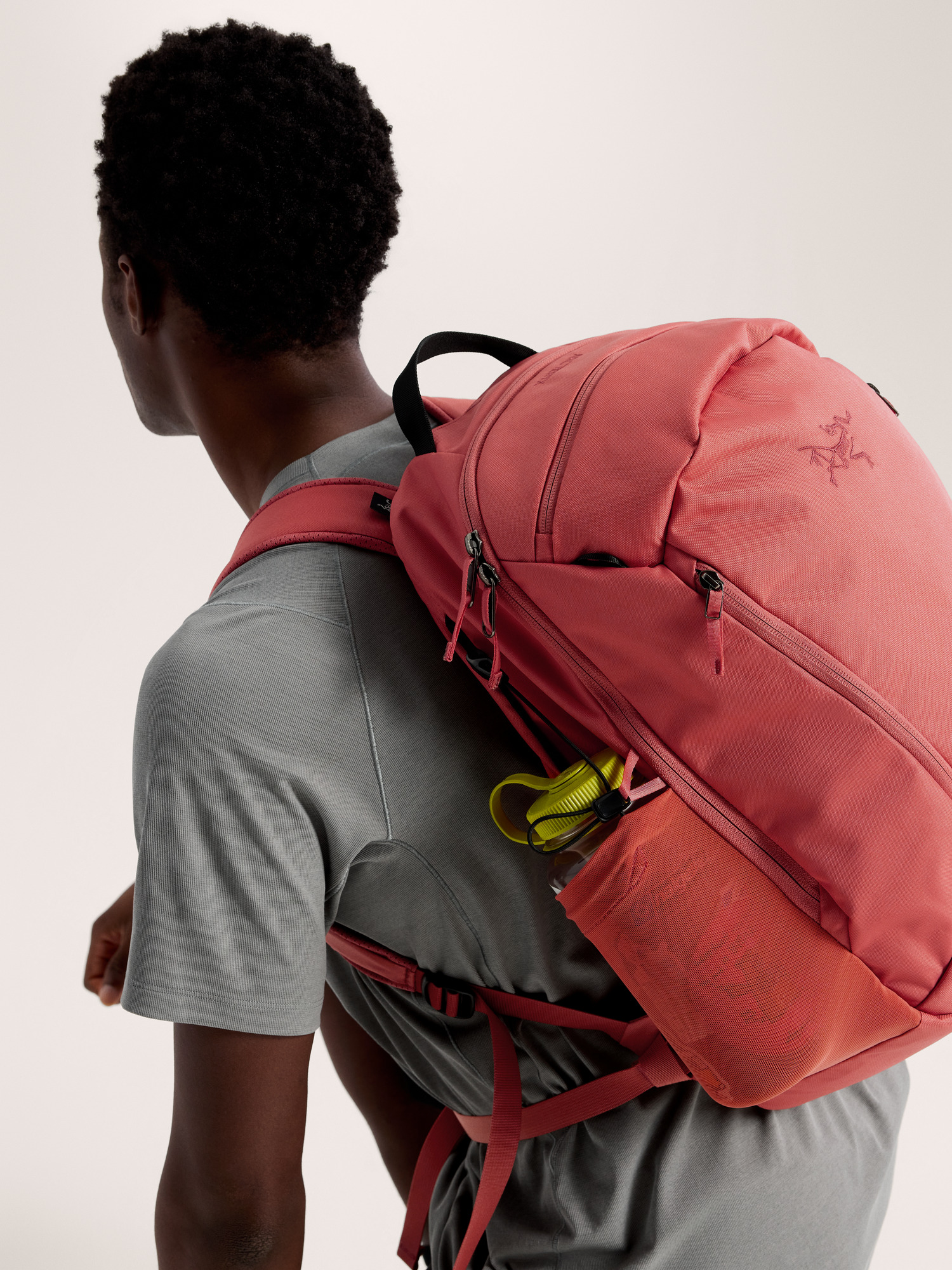 ARC'TERYX Mantis 26　ほぼ未使用 Arc'teryx Mantis 26 Backpack - Black | Backpacks | Huckberry